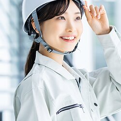 外壁に苔・カビ・藻が発生する原因｜山口県の気候で増えやすい理由と対策のイメージ