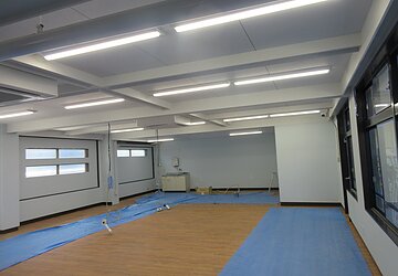 山口市U様所有事務所内壁塗装